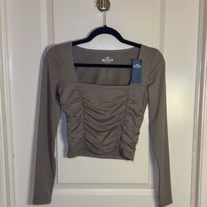 HOLLISTER SEAMLESS FABRIC SHIRRED SQUARE-NECK TOP SIZE S